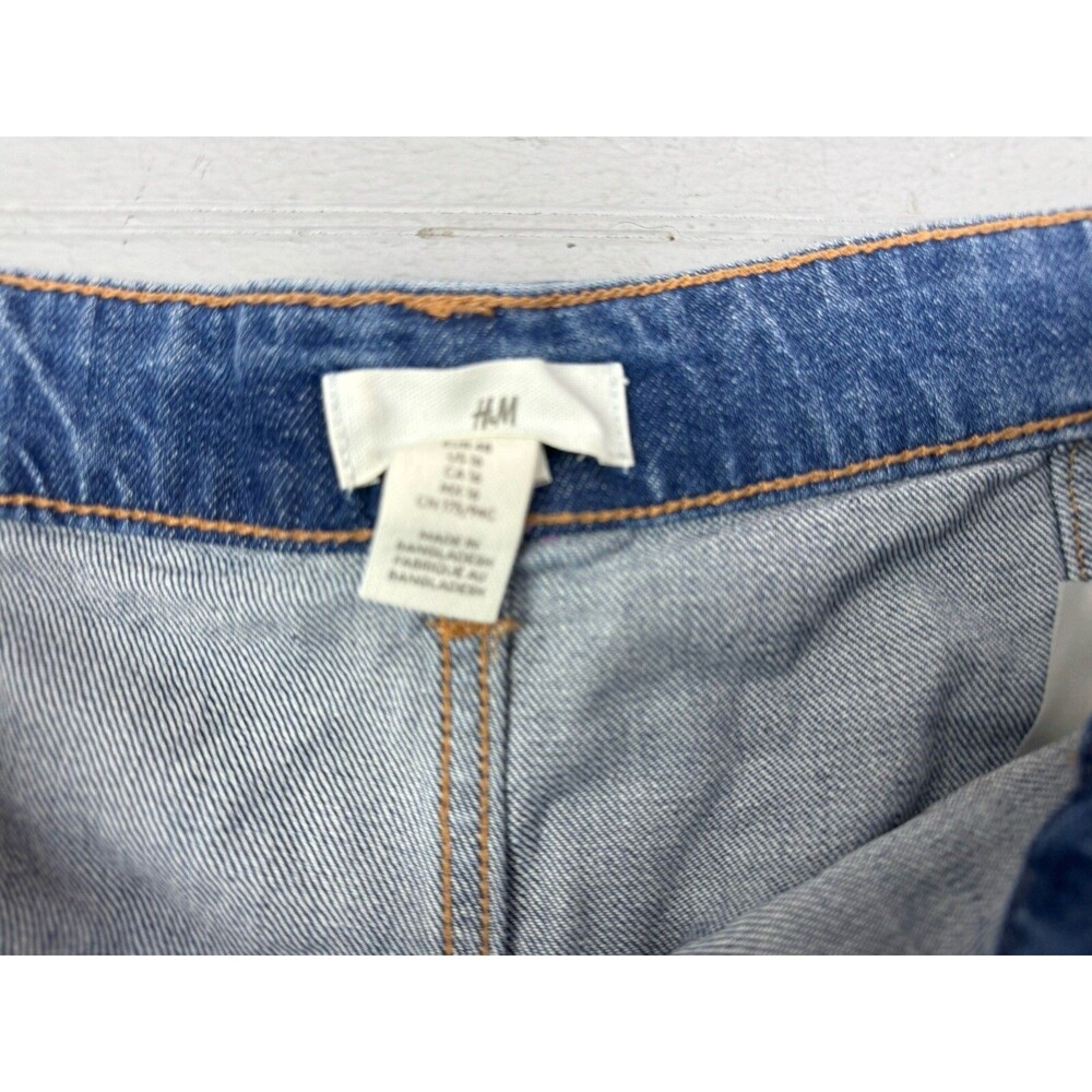 H&M Size 16 Womens Shorts Denim Jean High Rise Med Wash Stretch - Picture 2 of 3